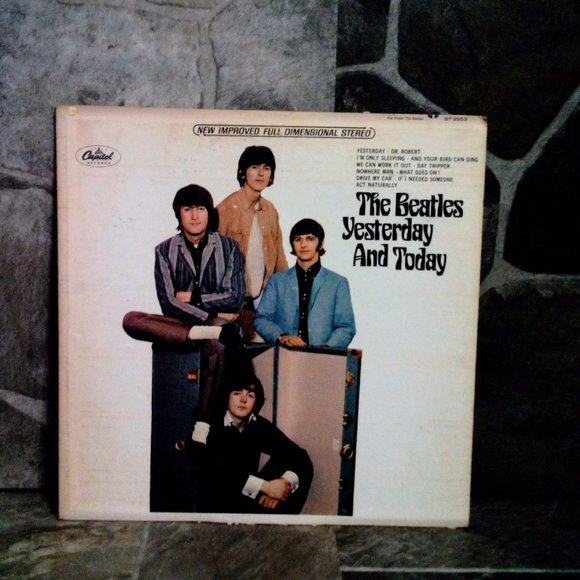 The Beatles Yesterday and Today ST 2553 Vinyl Record Trunk Cover - Picture 1 of 5